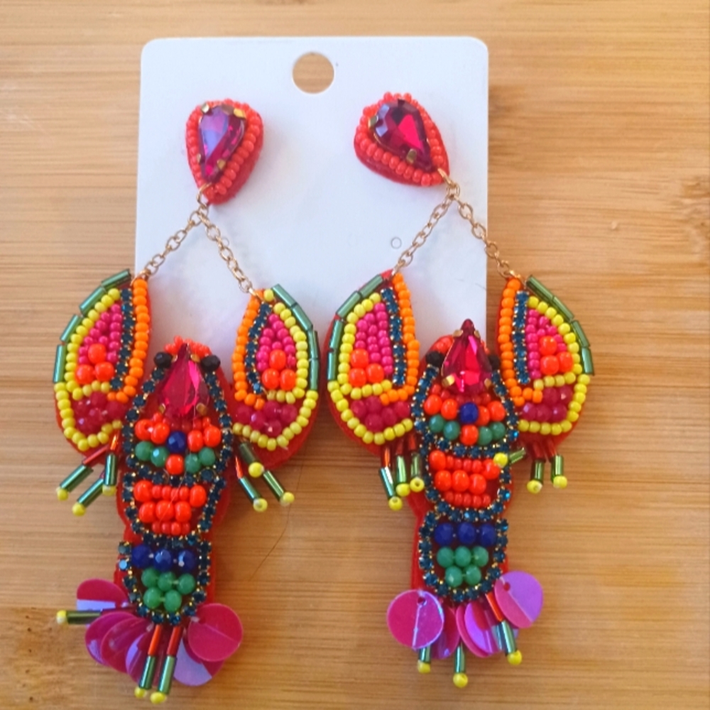 BEADED LOBSTER EARRINGS NWT